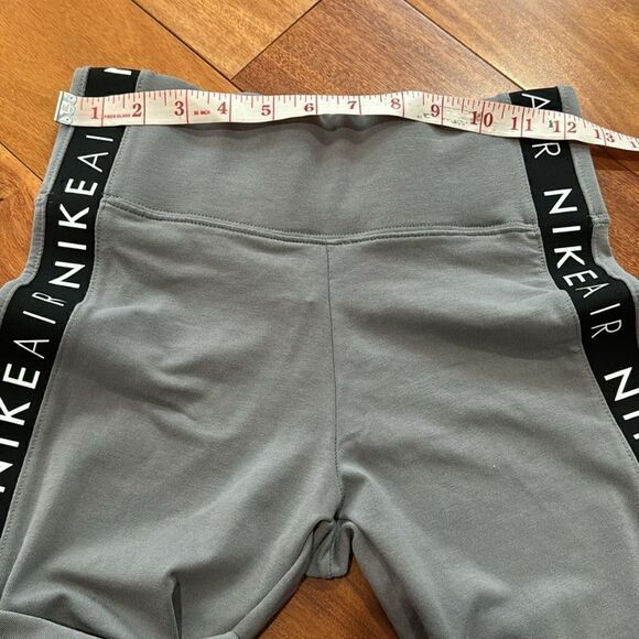 Nike Women's Sportswear Air Logo Taped 7/8 HR Leggings Grey size S - Picture 7 of 9